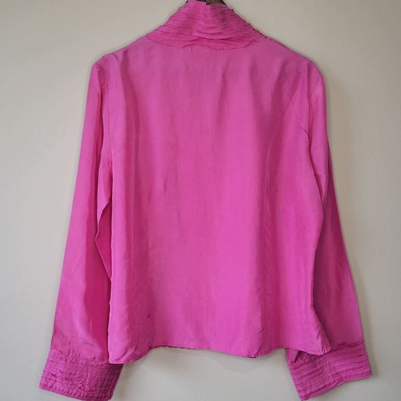 J Jill Sz PL Pink 100% Silk Pintucked Pleated Ruffles Blouse Top V Neck - Picture 8 of 12